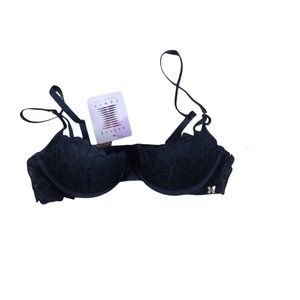 Savage x Fenty bra lace black push up style w cute strap detail NWT